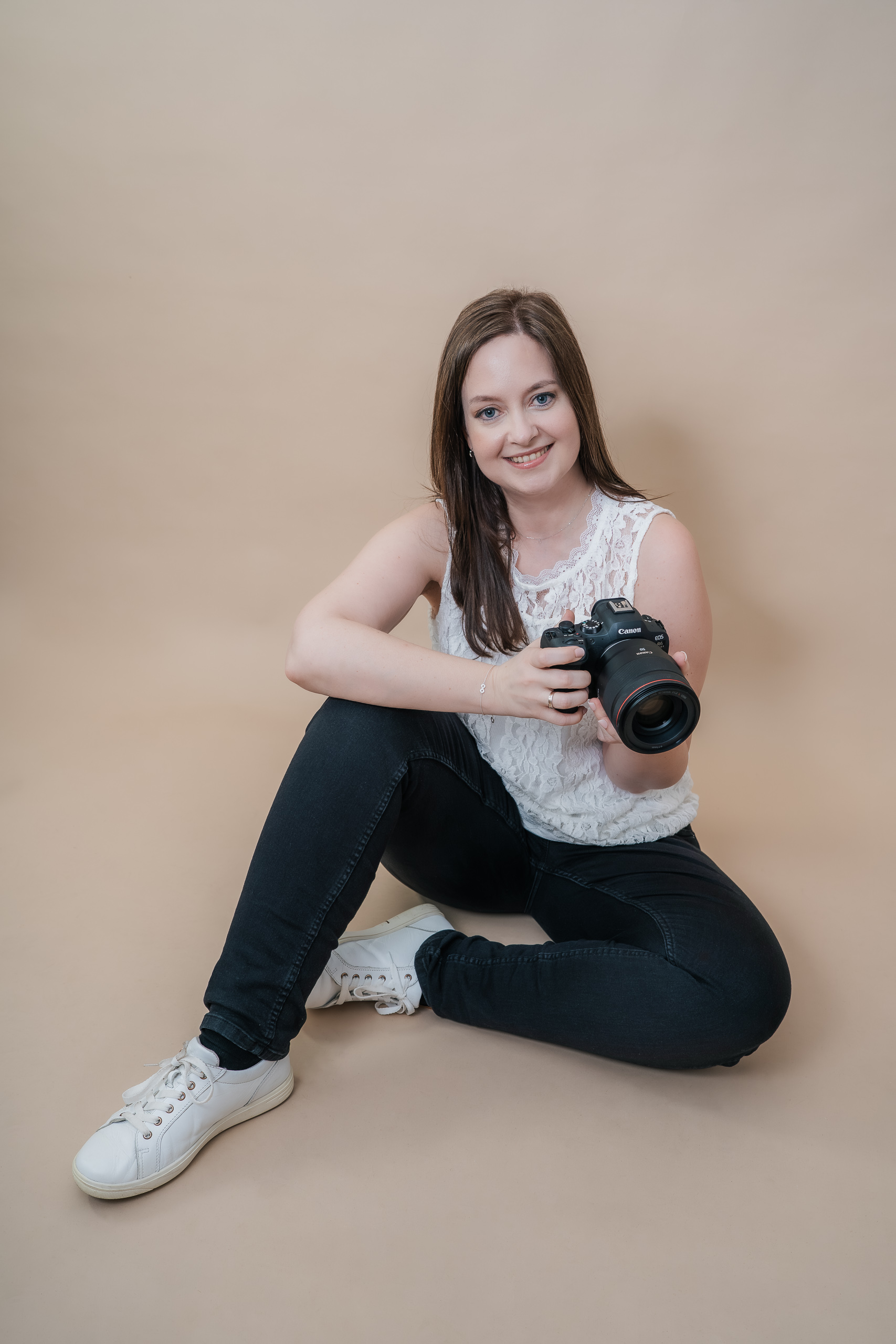 Portrait_cLauraJagoschuetz_web-27